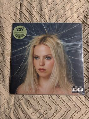 Renee Rapp Snow Angel Vinyl Coke Bottle Clear Vinyl